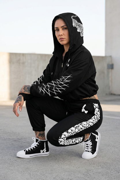Cropped windbreaker outfit side